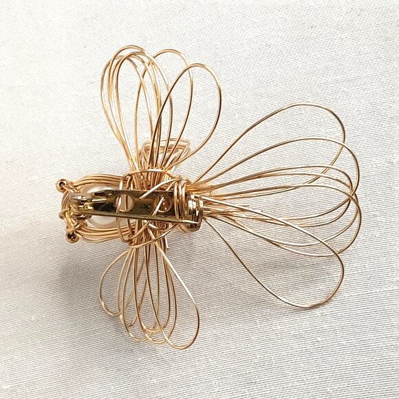 Holiday Angel Brooch Gold Tone Wire And Pearlesque Beads - Picture 5 of 6